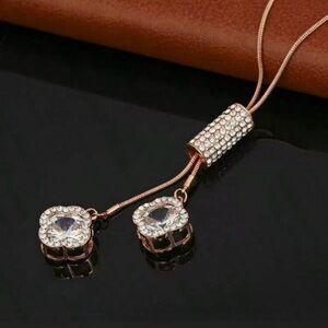 Elegant Rose Gold Necklace with Crystal Accents